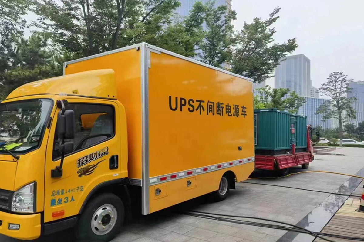 惠来发电机租赁施工现场