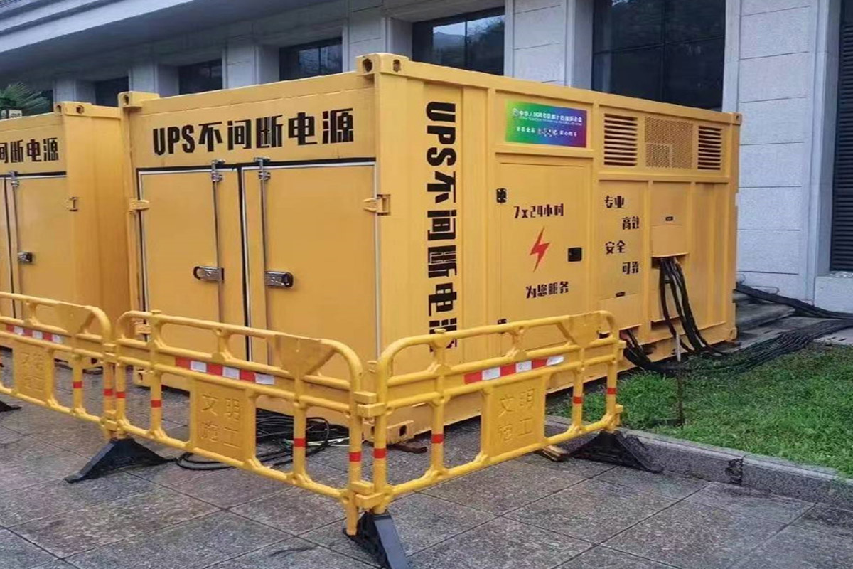 惠来发电机租赁施工现场